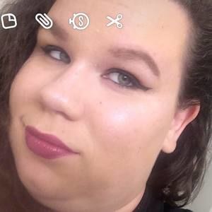 Meet your Posher, Sabrina